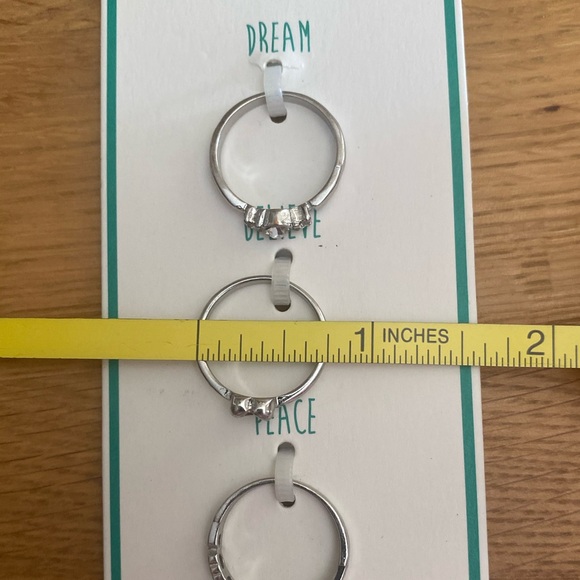 4 Piece Ring Set Aeropostale - Picture 4 of 4